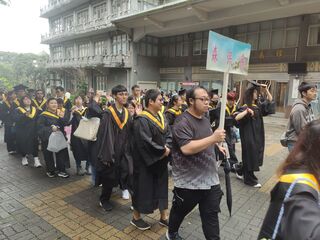 114畢業典禮暨小畢典圖片